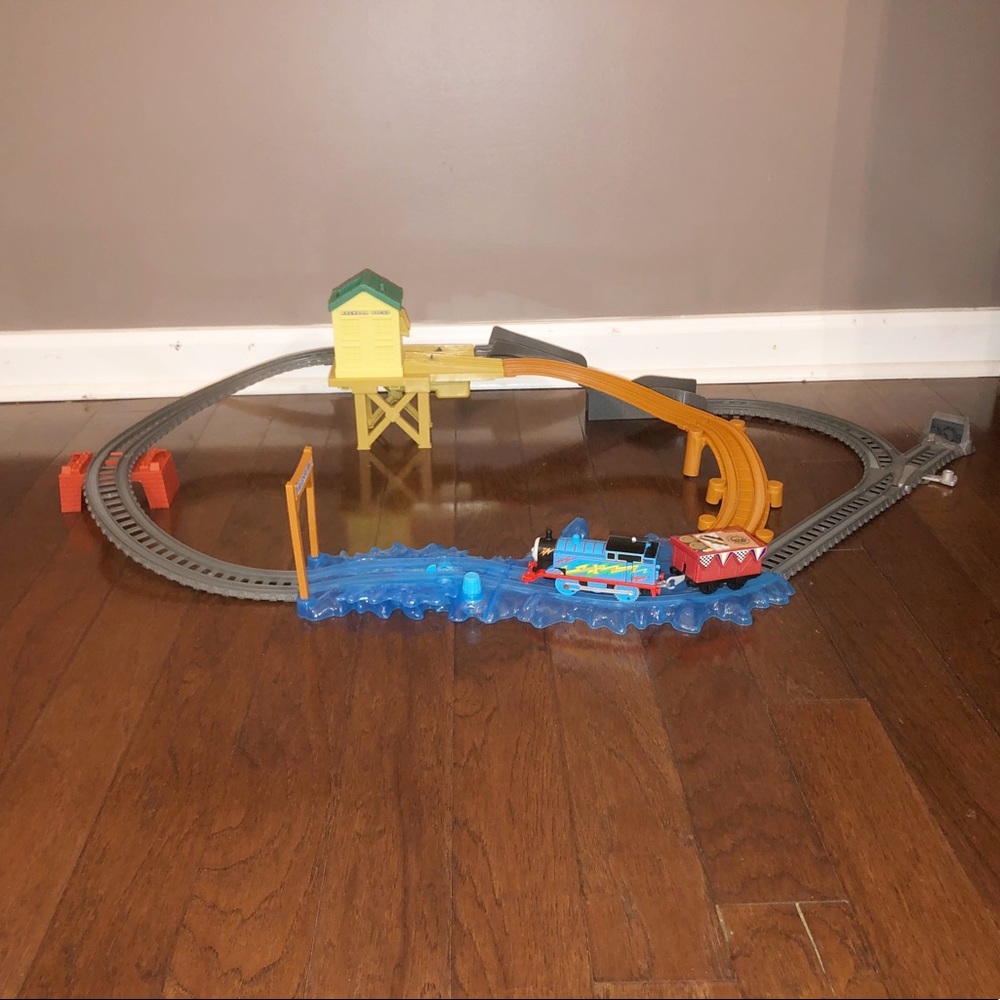 Thomas & Friends Trackmaster Sets - Picture 2 of 5